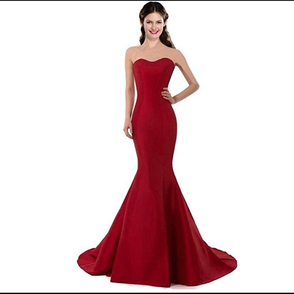 NEW Burgundy Formal Evening Gown